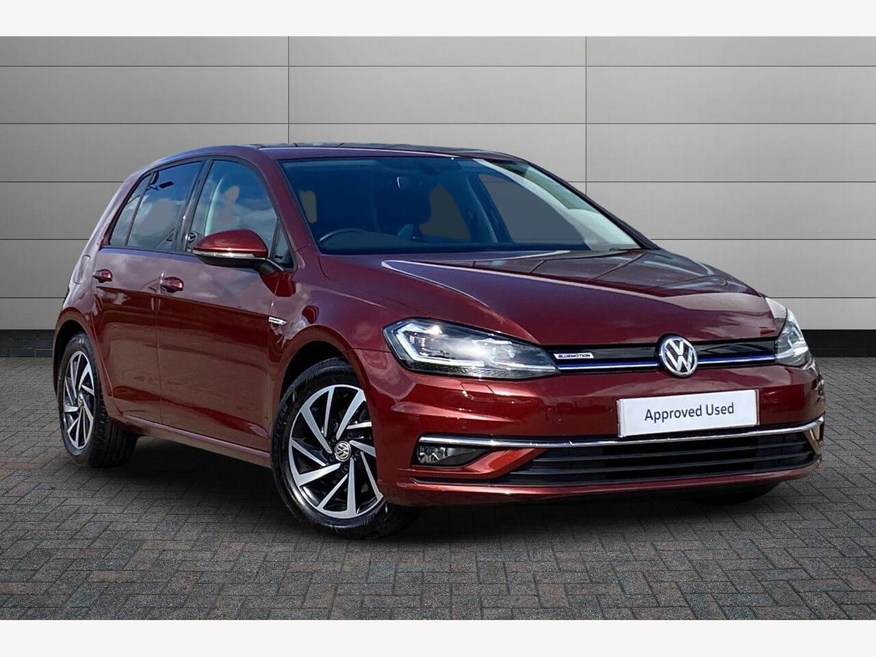 Main listing image - Volkswagen Golf