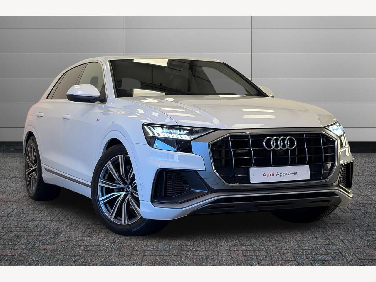 Main listing image - Audi Q8