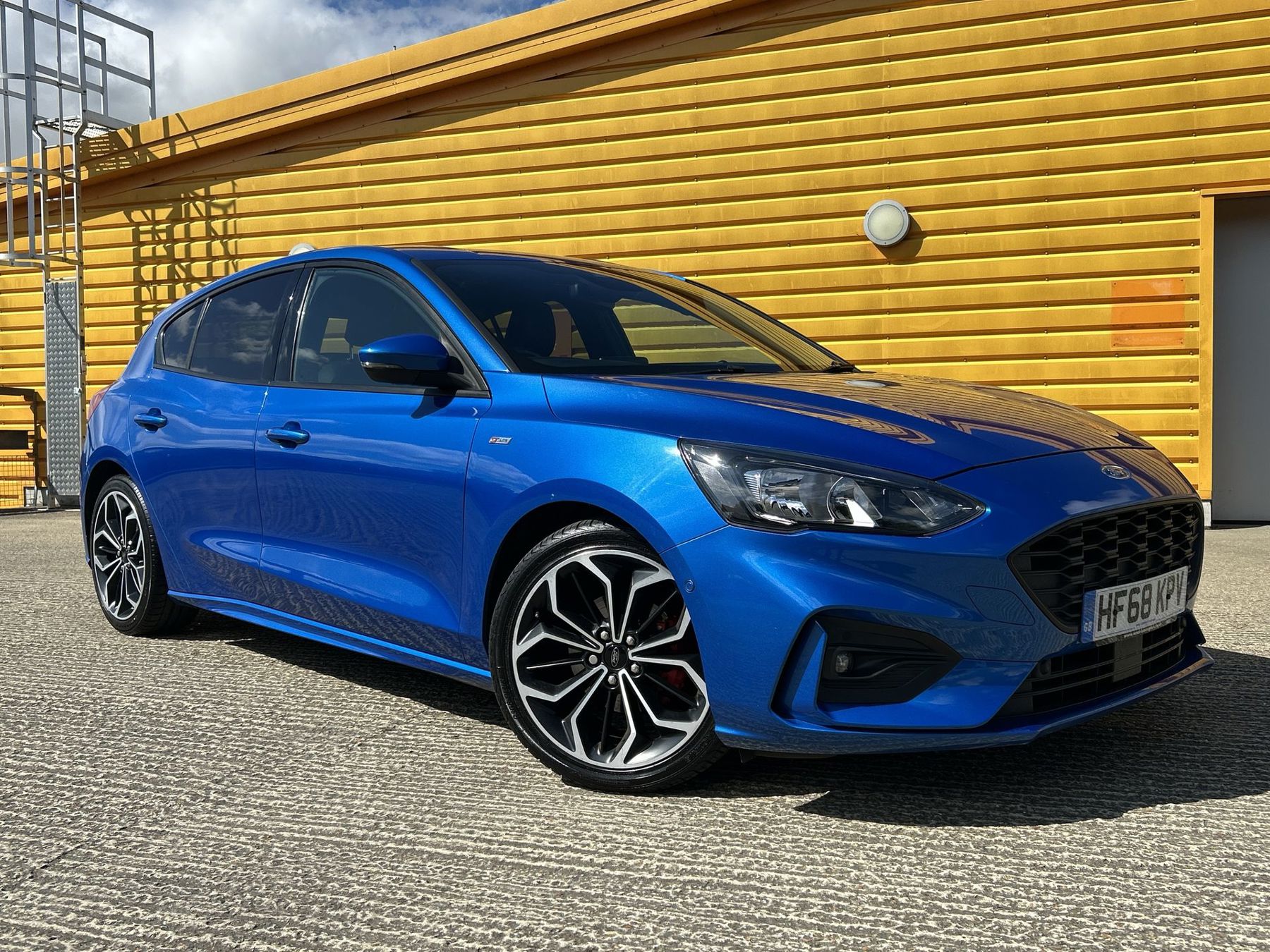 Main listing image - Ford Focus