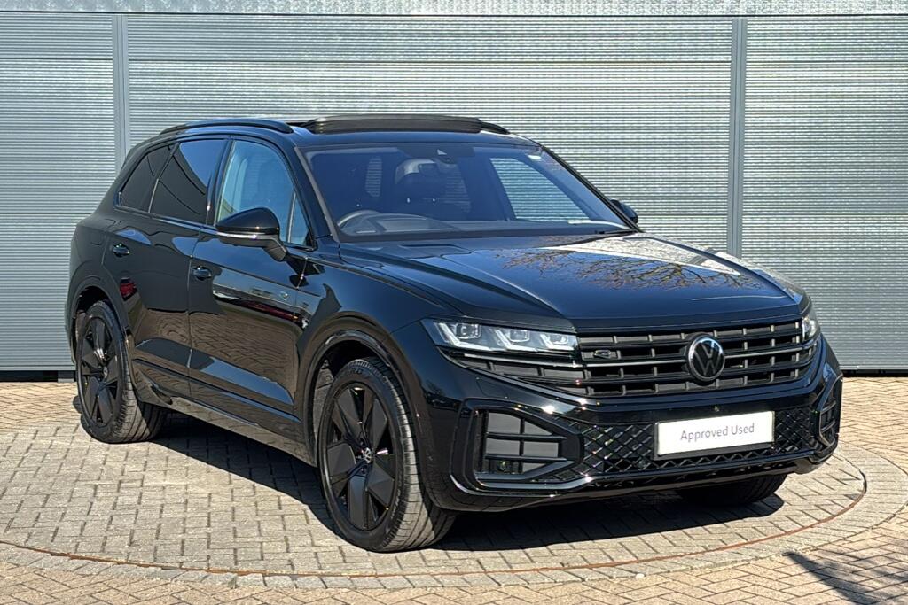 Main listing image - Volkswagen Touareg