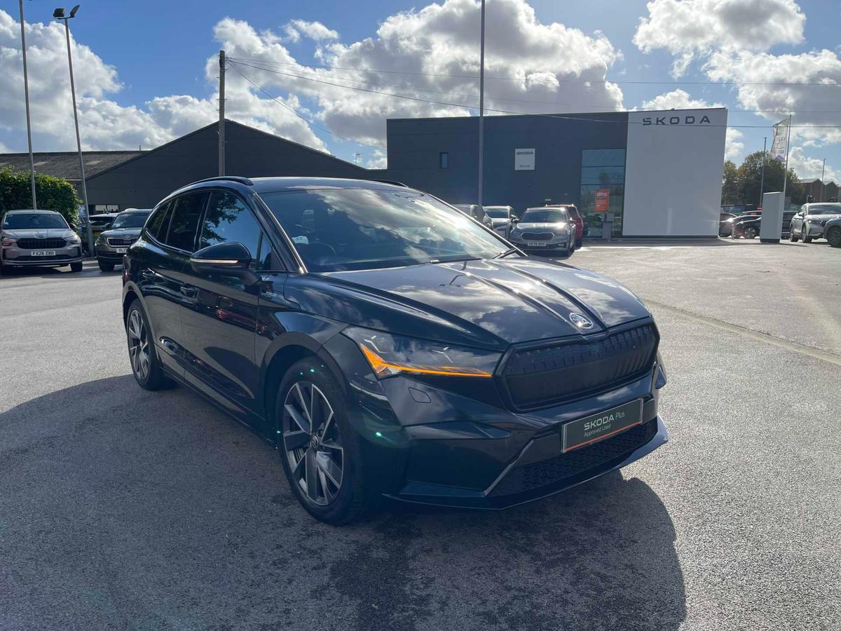 Main listing image - Skoda Enyaq
