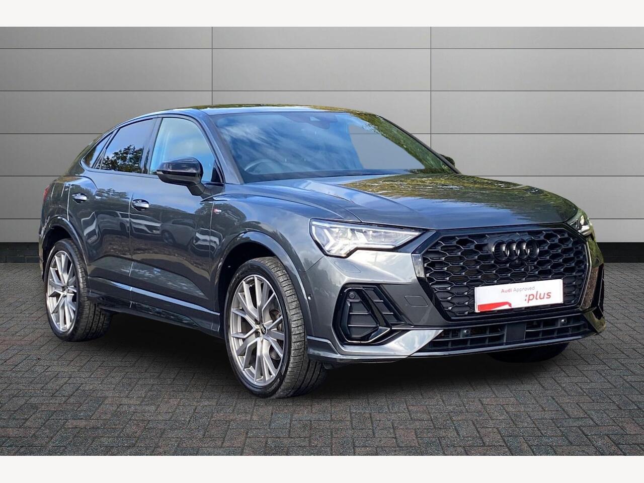Main listing image - Audi Q3