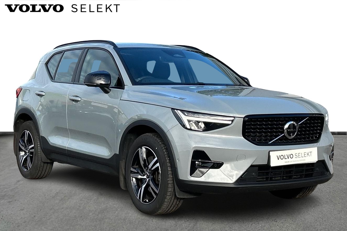 Main listing image - Volvo XC40