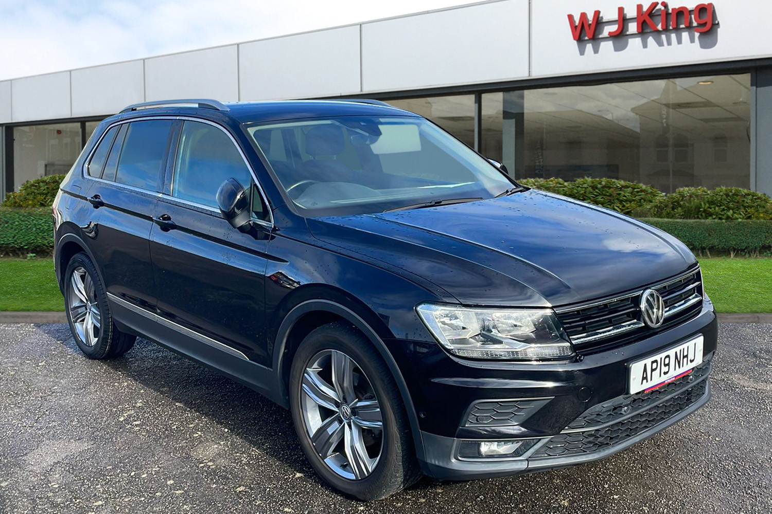 Main listing image - Volkswagen Tiguan