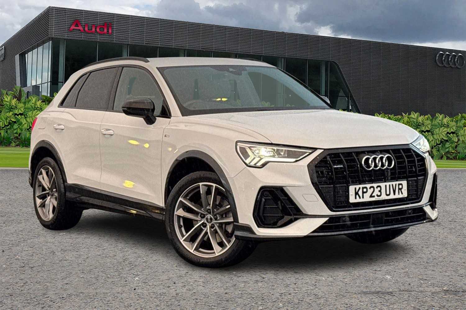 Main listing image - Audi Q3