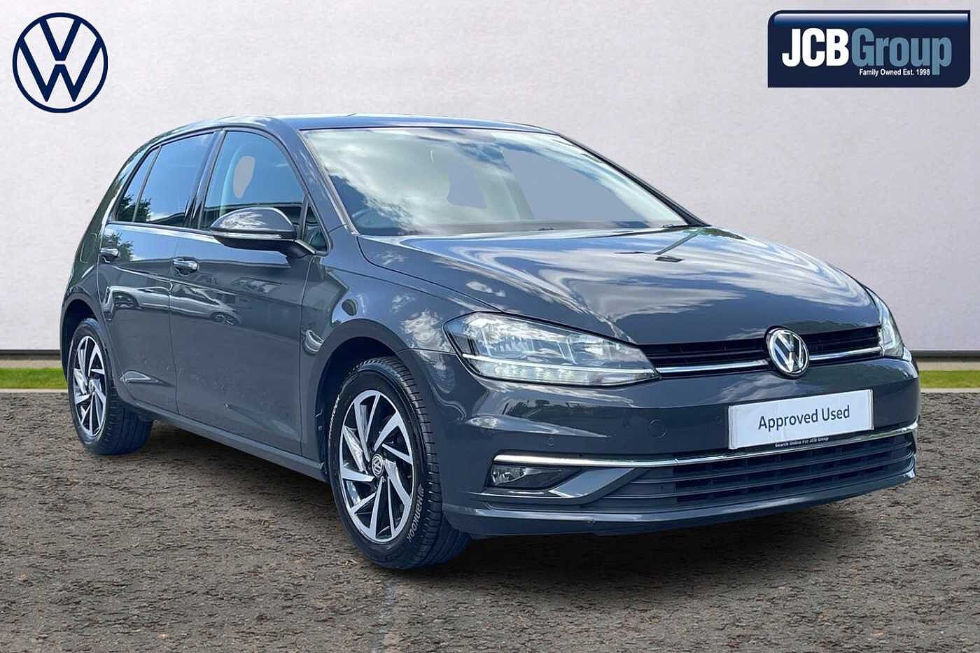 Main listing image - Volkswagen Golf