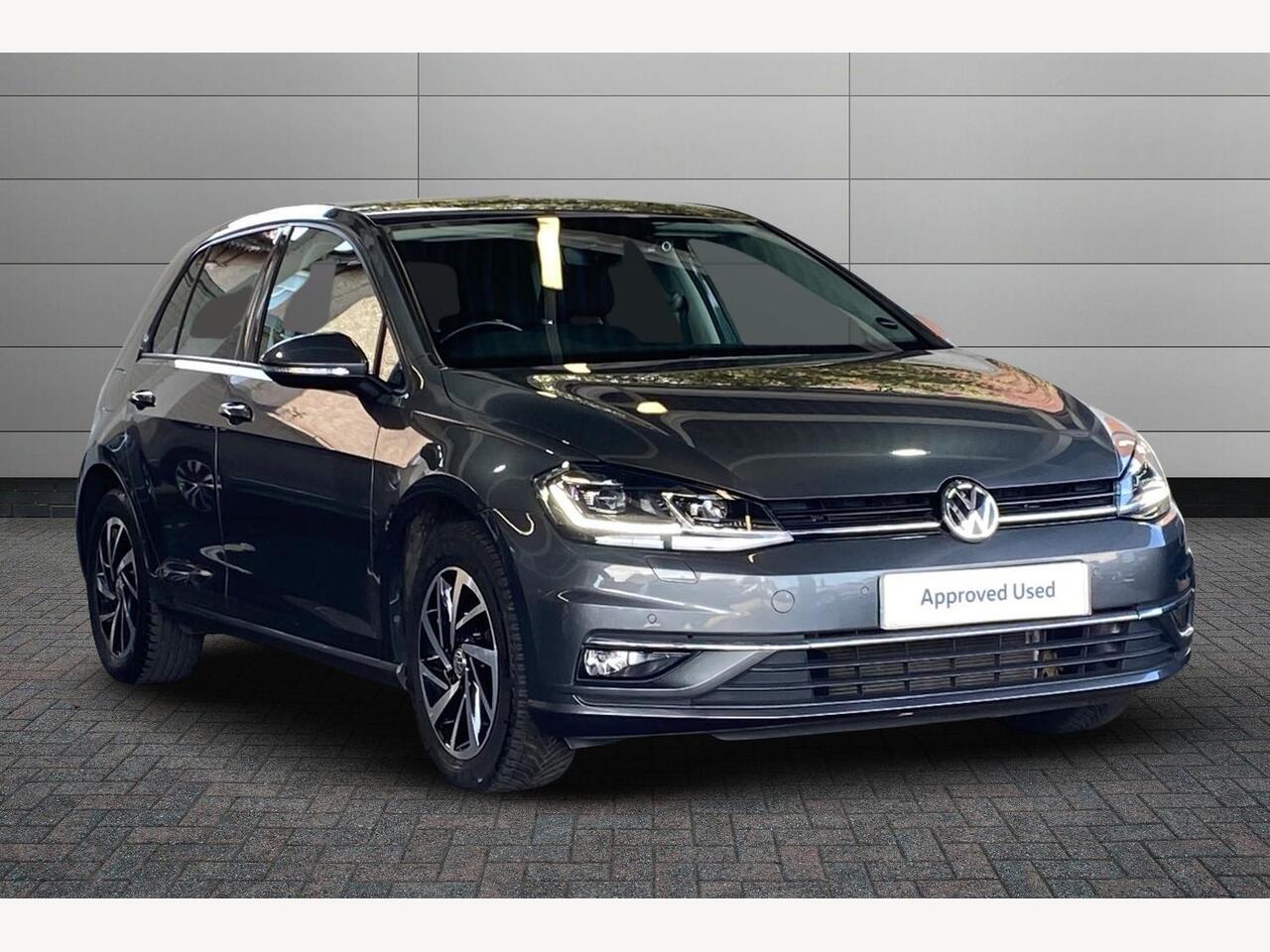 Main listing image - Volkswagen Golf