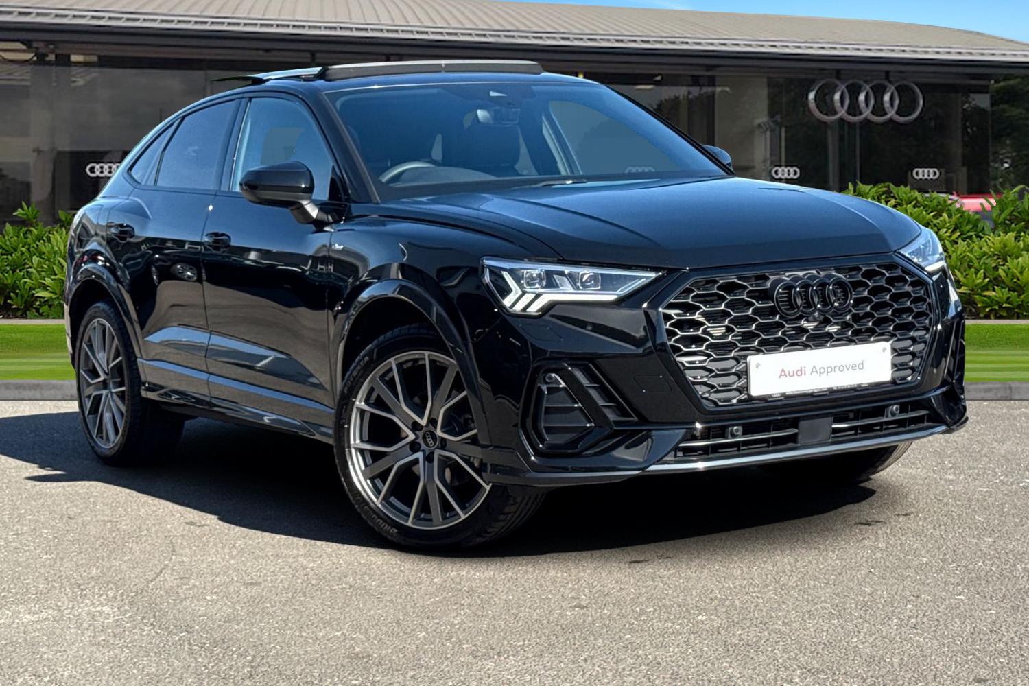 Main listing image - Audi Q3