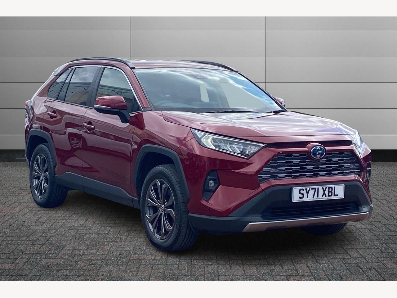 Main listing image - Toyota RAV4