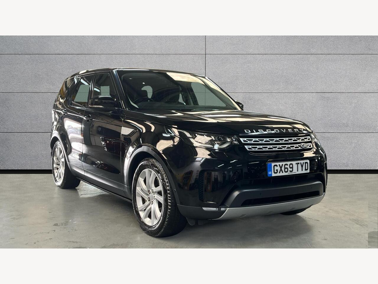 Main listing image - Land Rover Discovery
