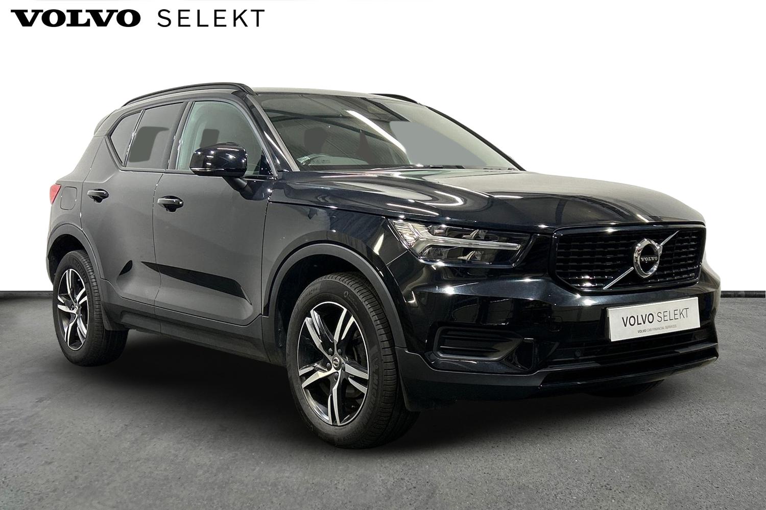 Main listing image - Volvo XC40