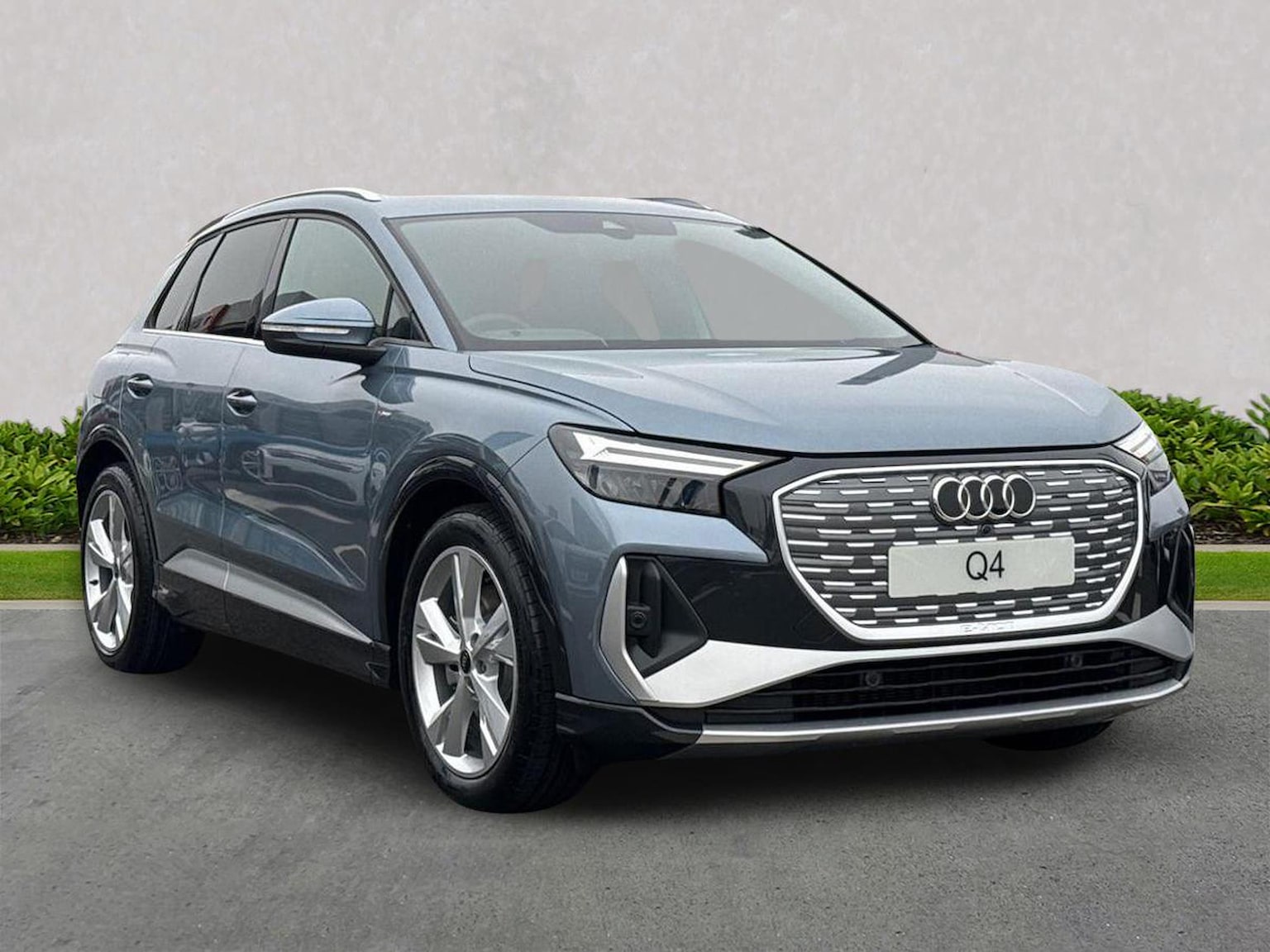 Main listing image - Audi Q4