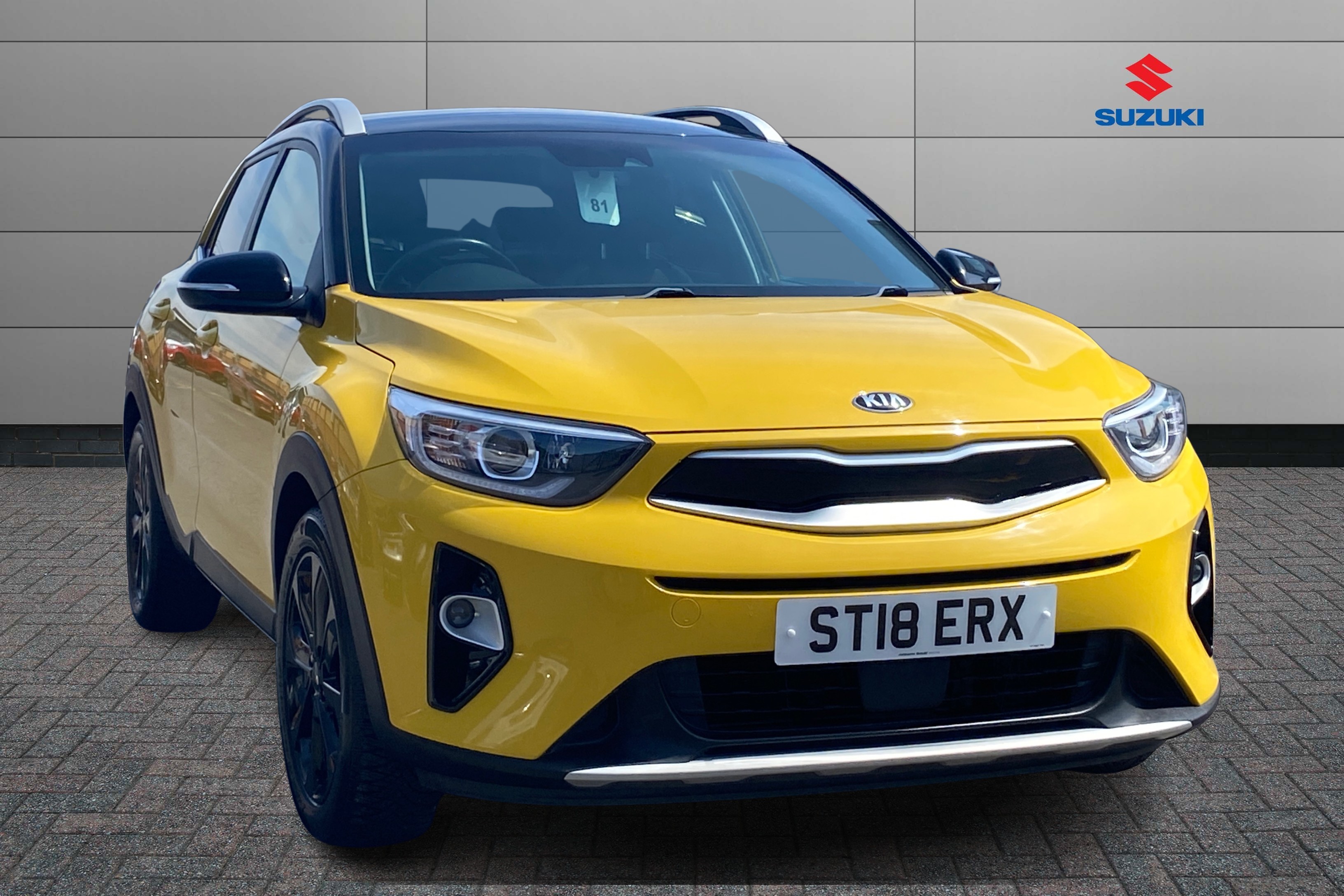 Main listing image - Kia Stonic