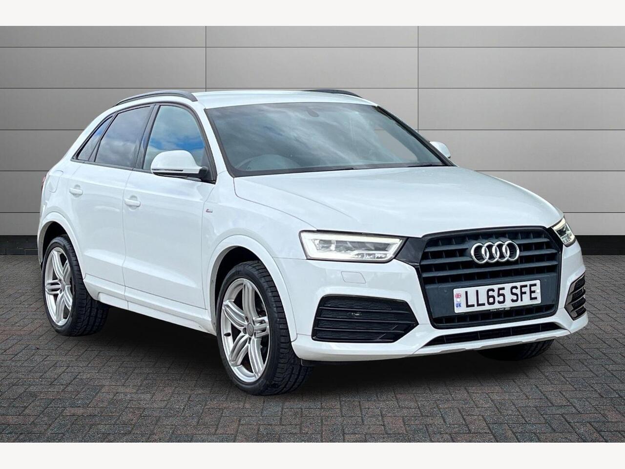 Main listing image - Audi Q3