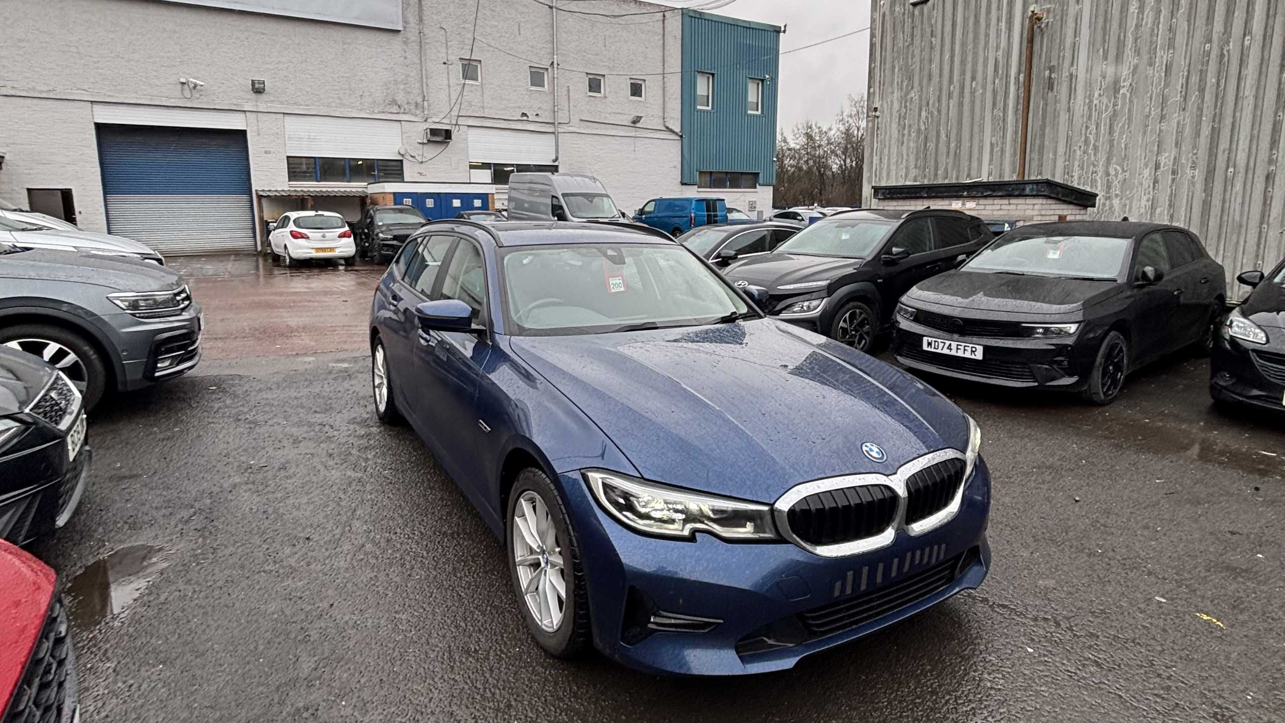 Main listing image - BMW 3 Series Touring