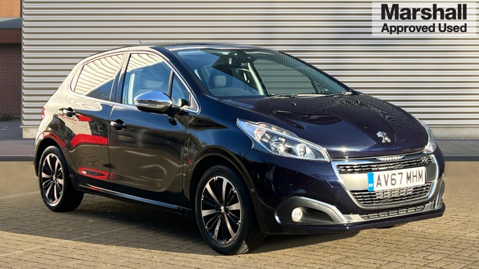 Main listing image - Peugeot 208