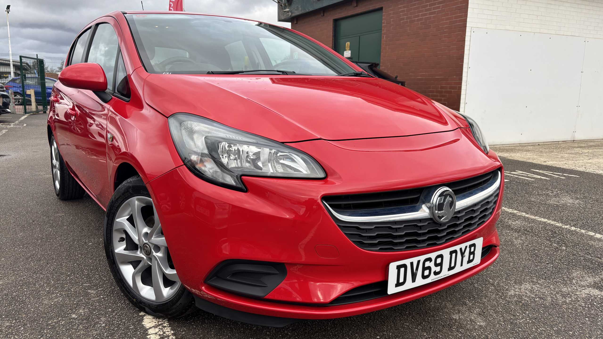 Main listing image - Vauxhall Corsa