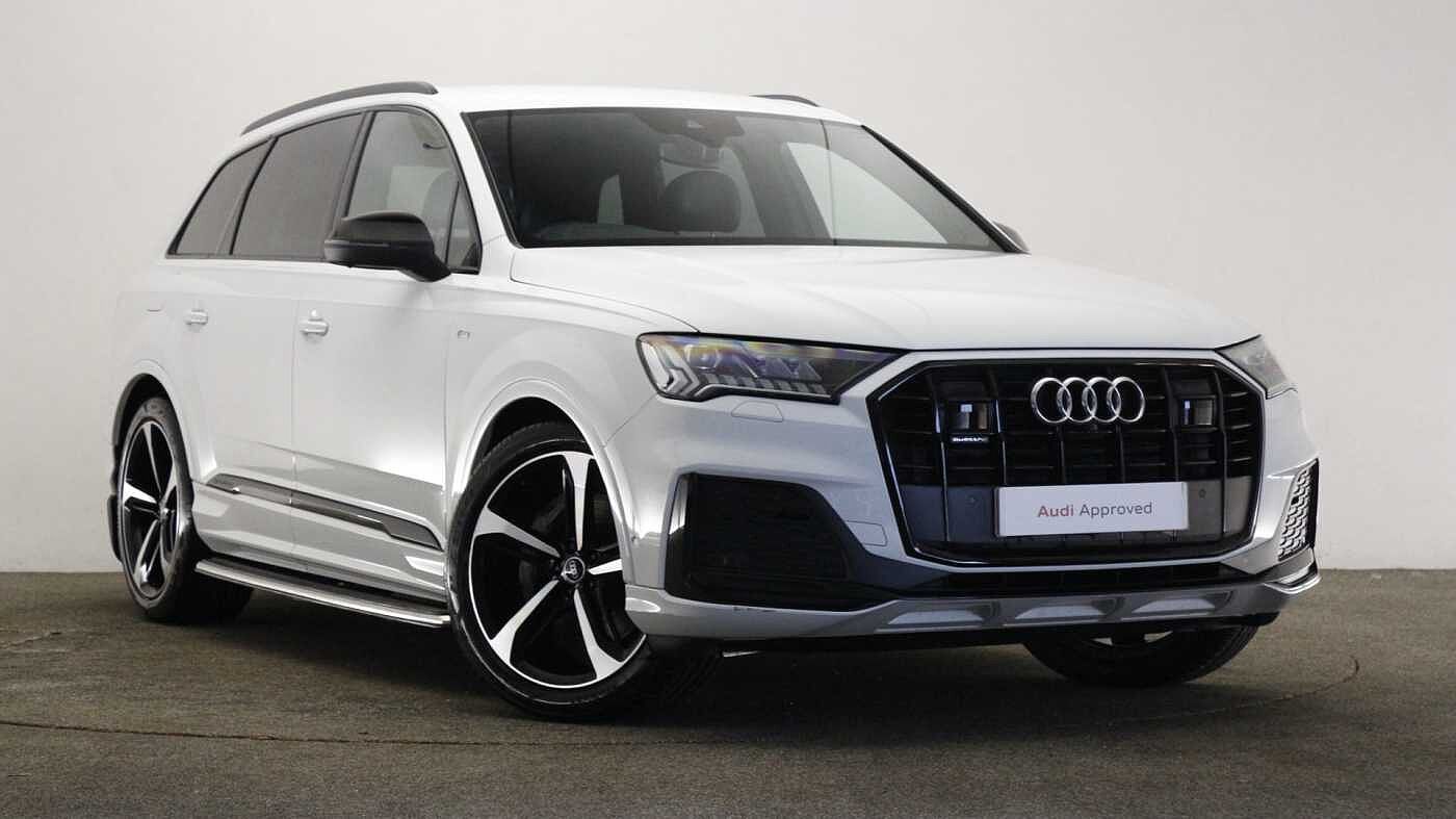 Main listing image - Audi Q7