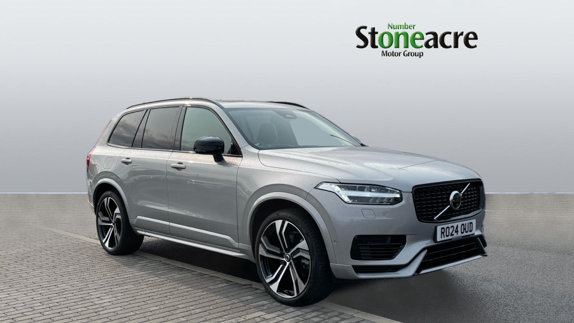 Main listing image - Volvo XC90