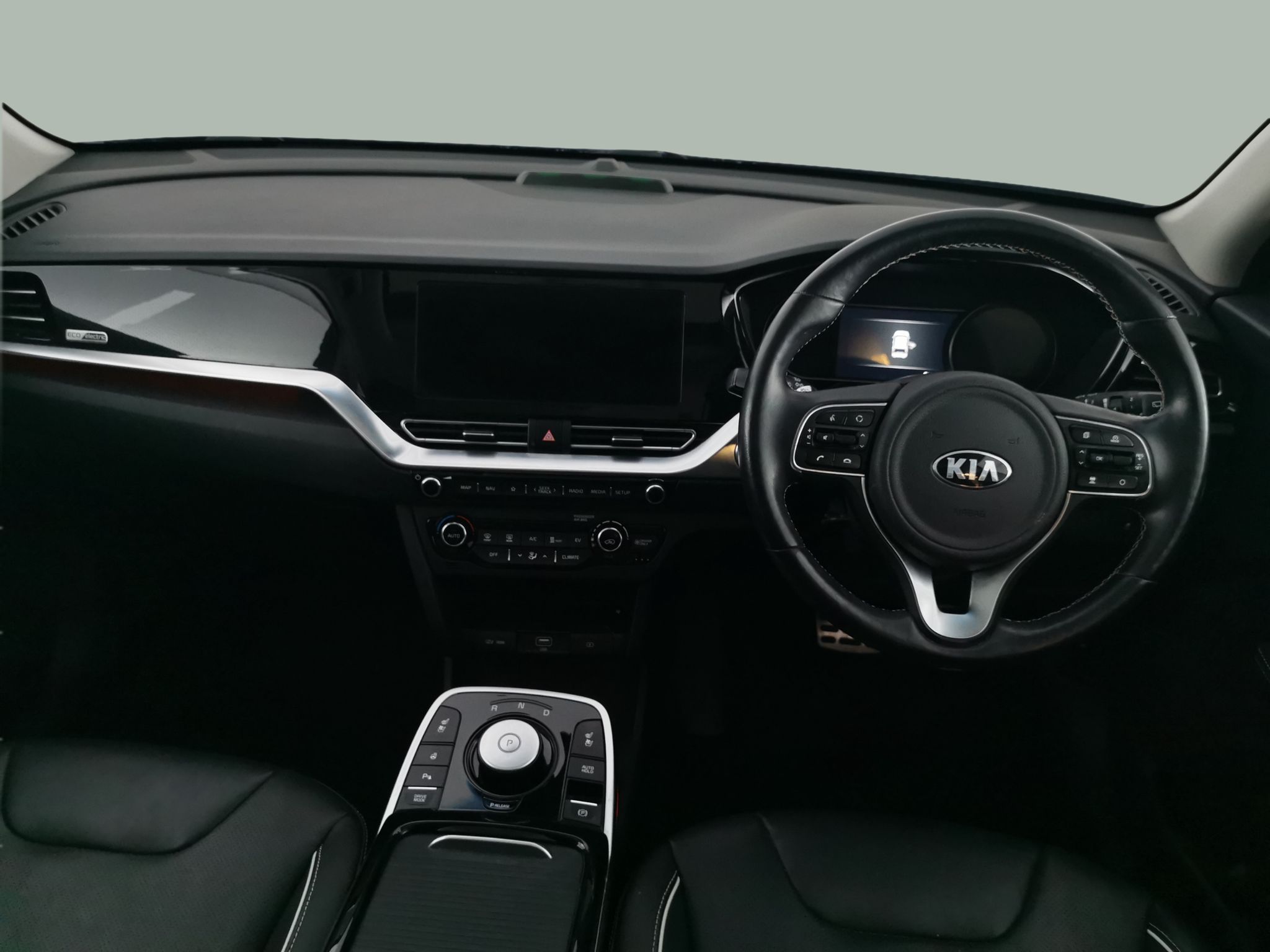 Main listing image - Kia e-Niro