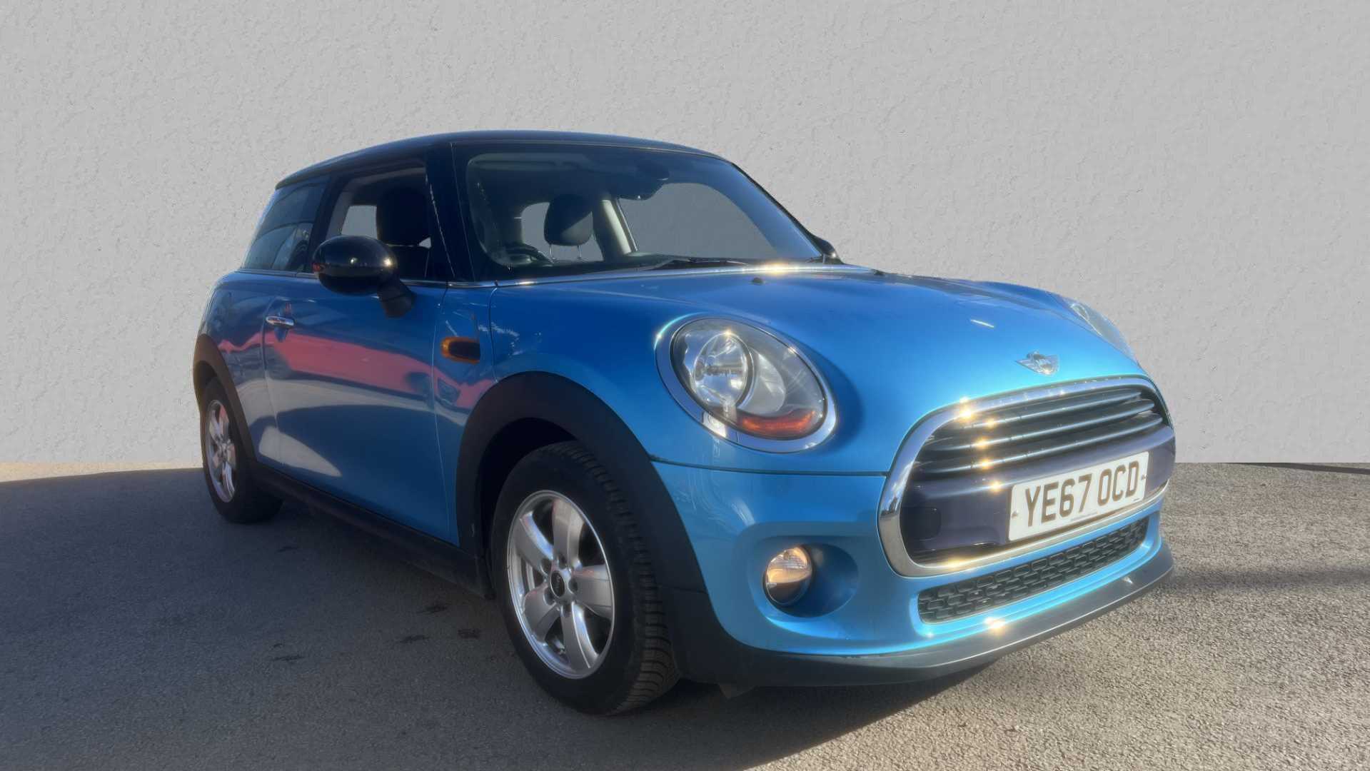 Main listing image - MINI Hatchback