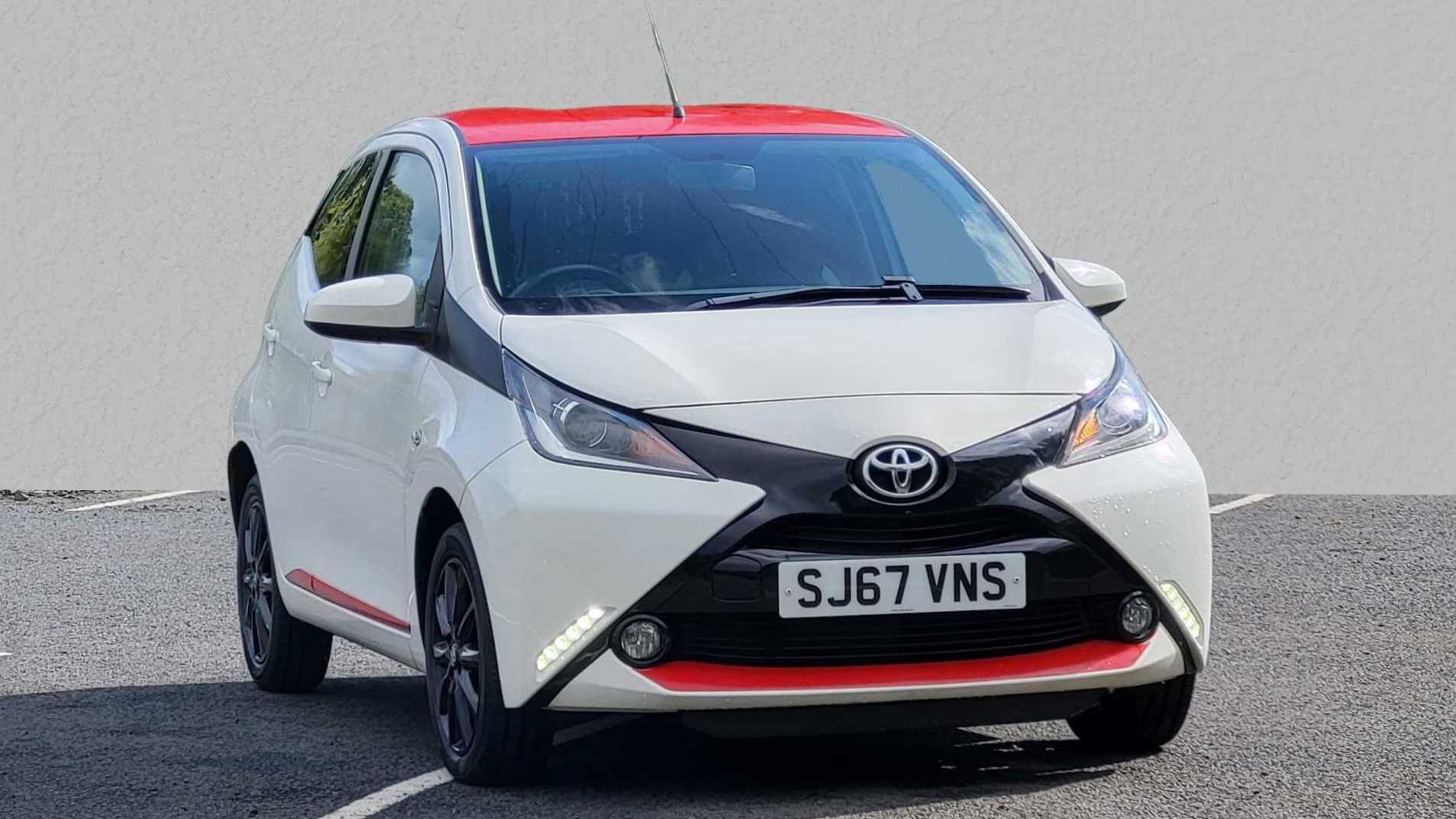 Main listing image - Toyota Aygo