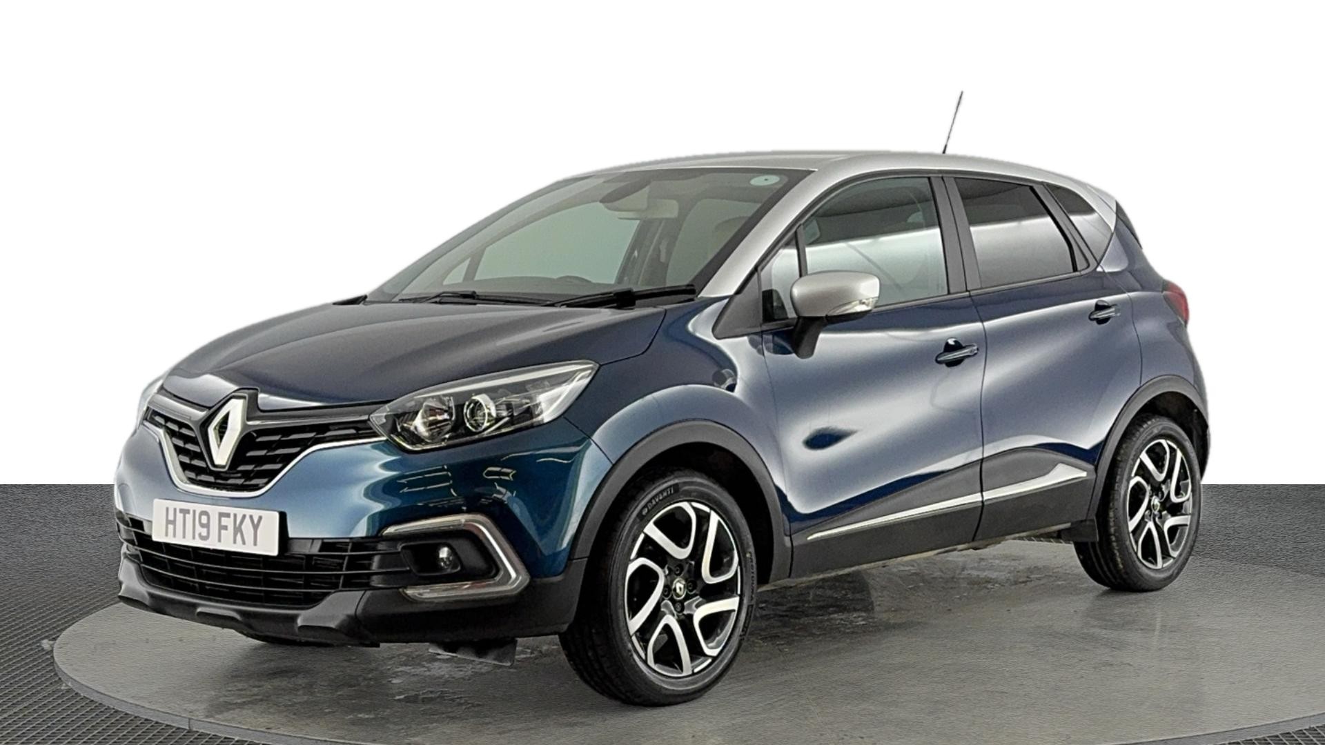 Main listing image - Renault Captur