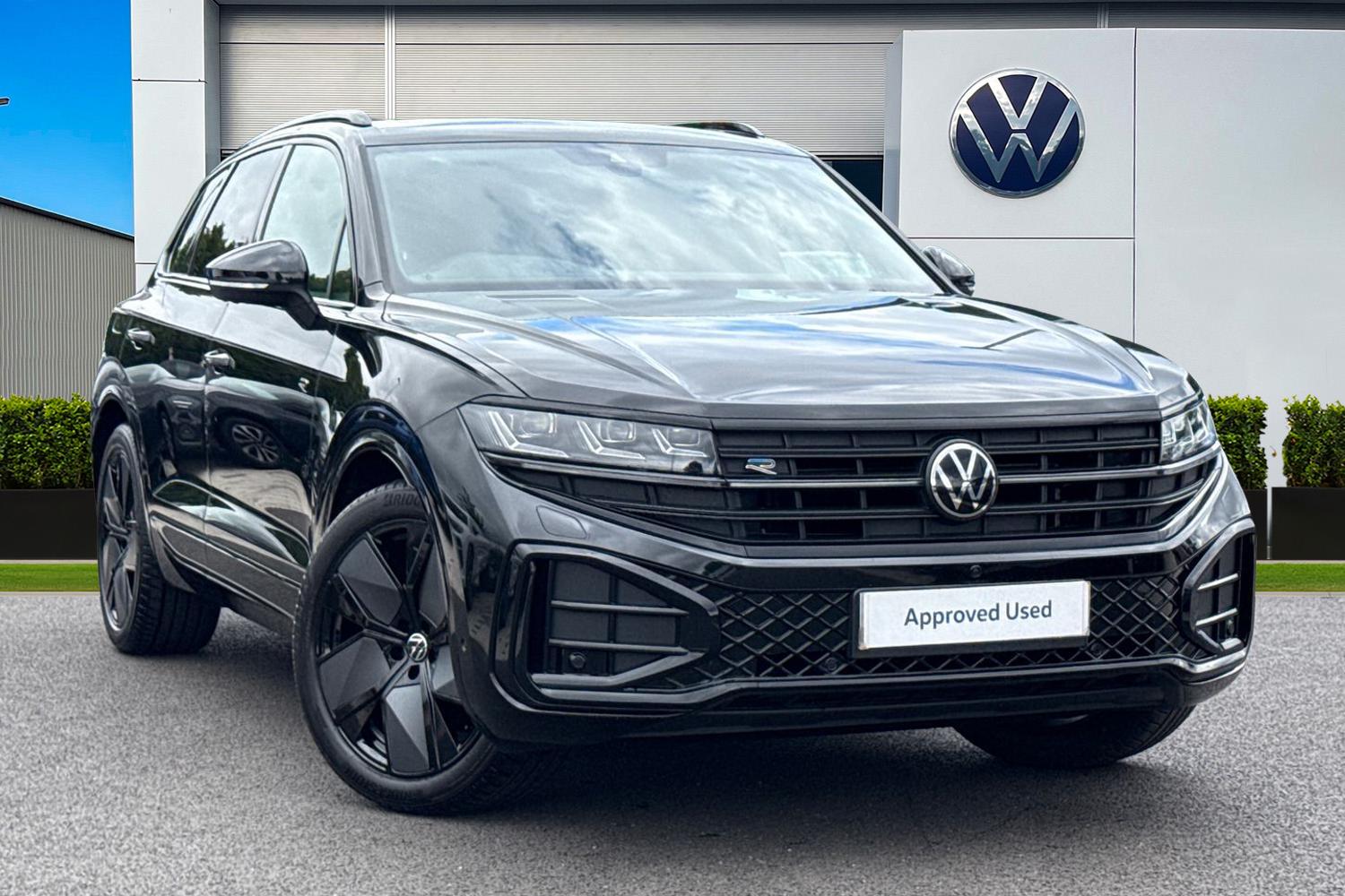 Main listing image - Volkswagen Touareg
