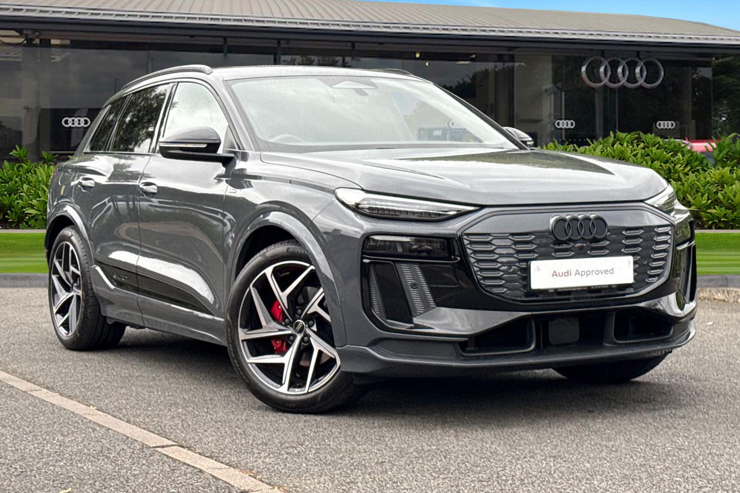 Main listing image - Audi Q6 e-tron