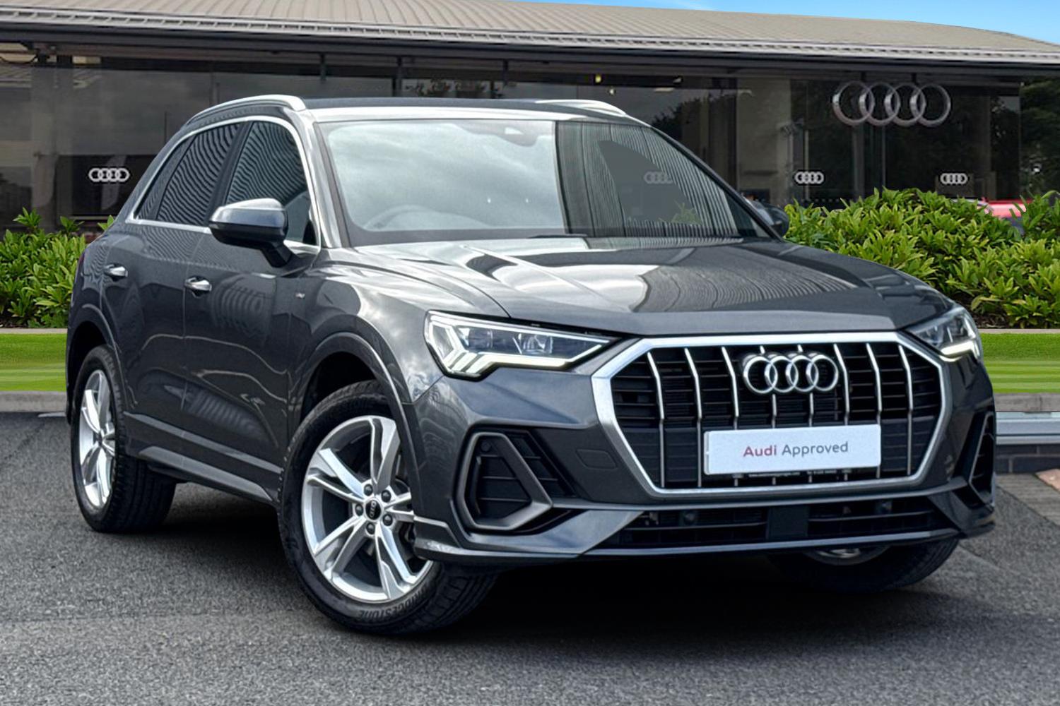 Main listing image - Audi Q3