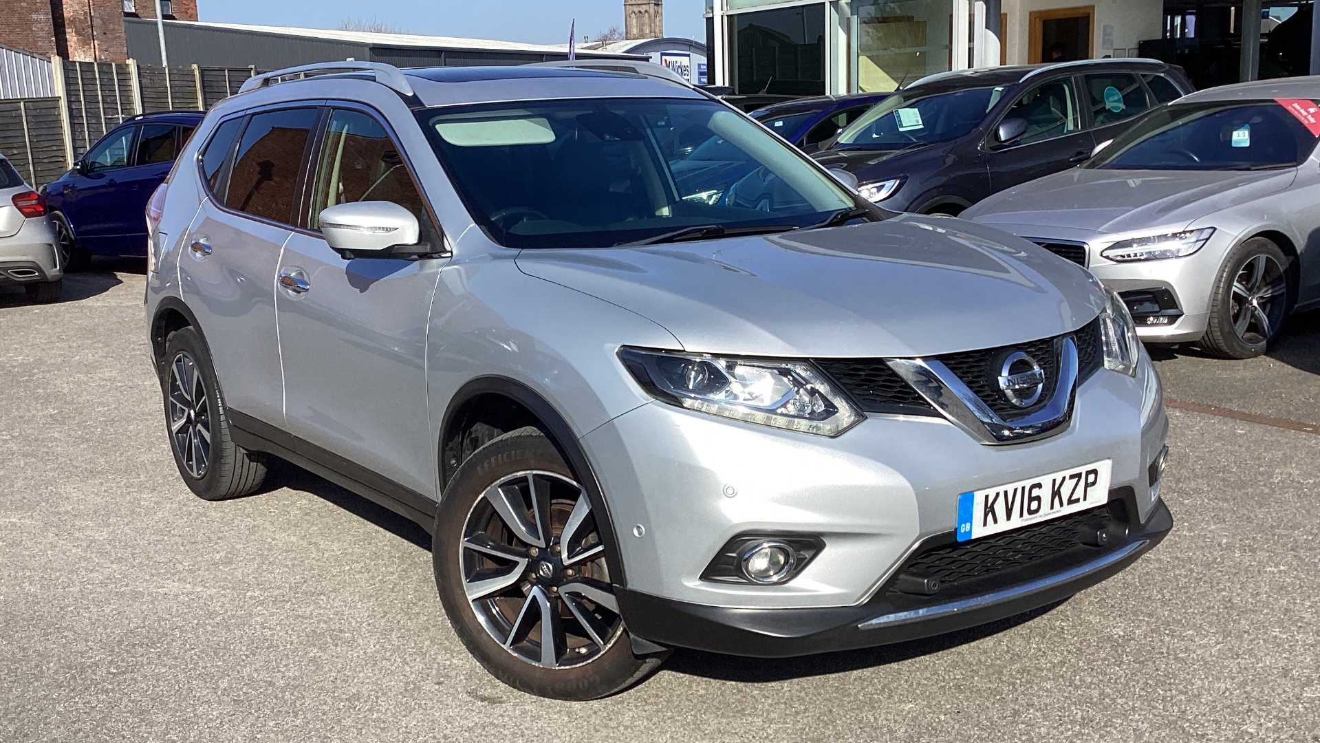 Main listing image - Nissan X-Trail