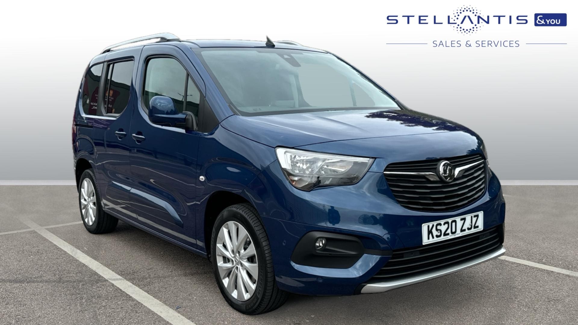 Main listing image - Vauxhall Combo Life