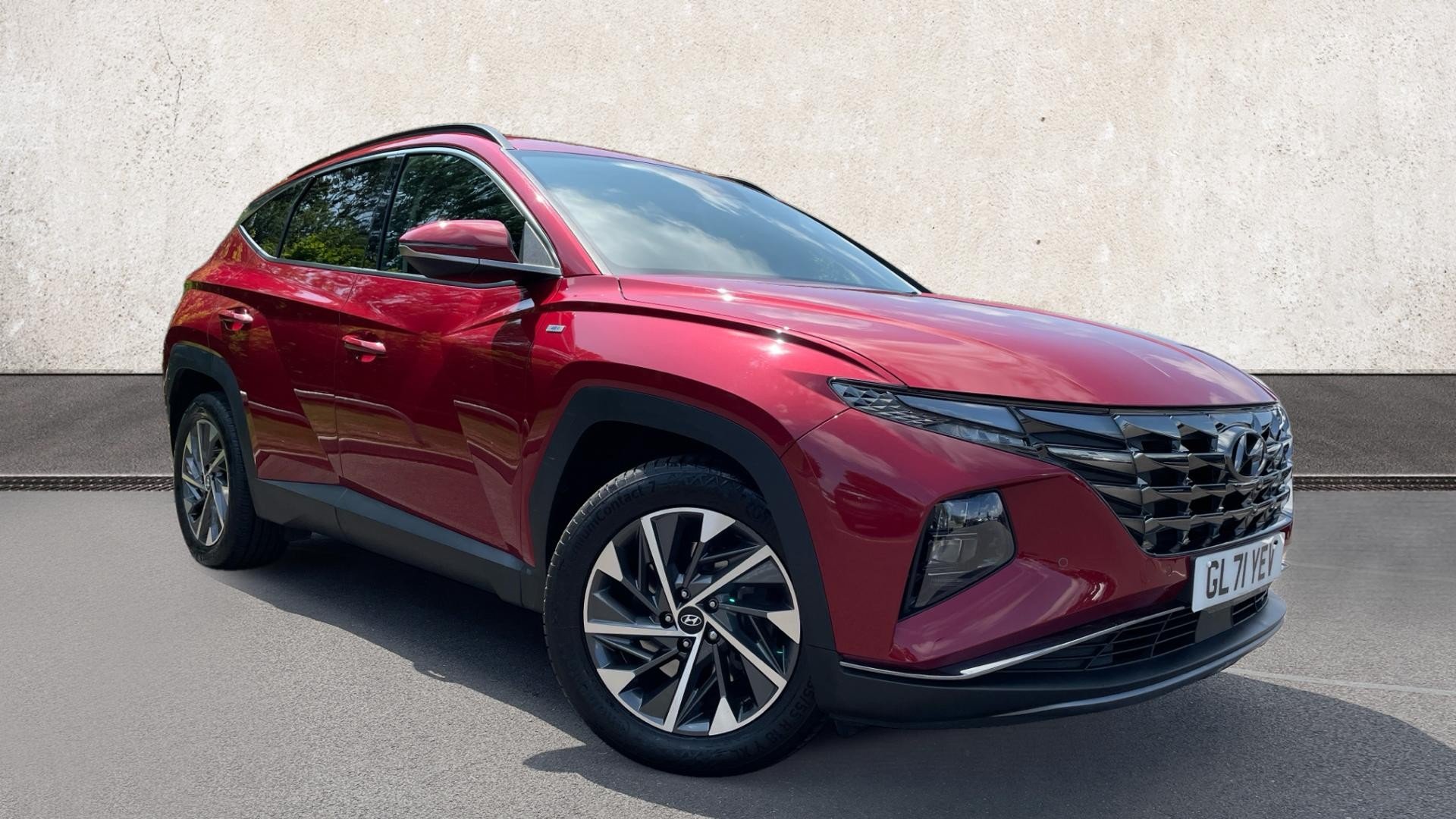 Main listing image - Hyundai Tucson
