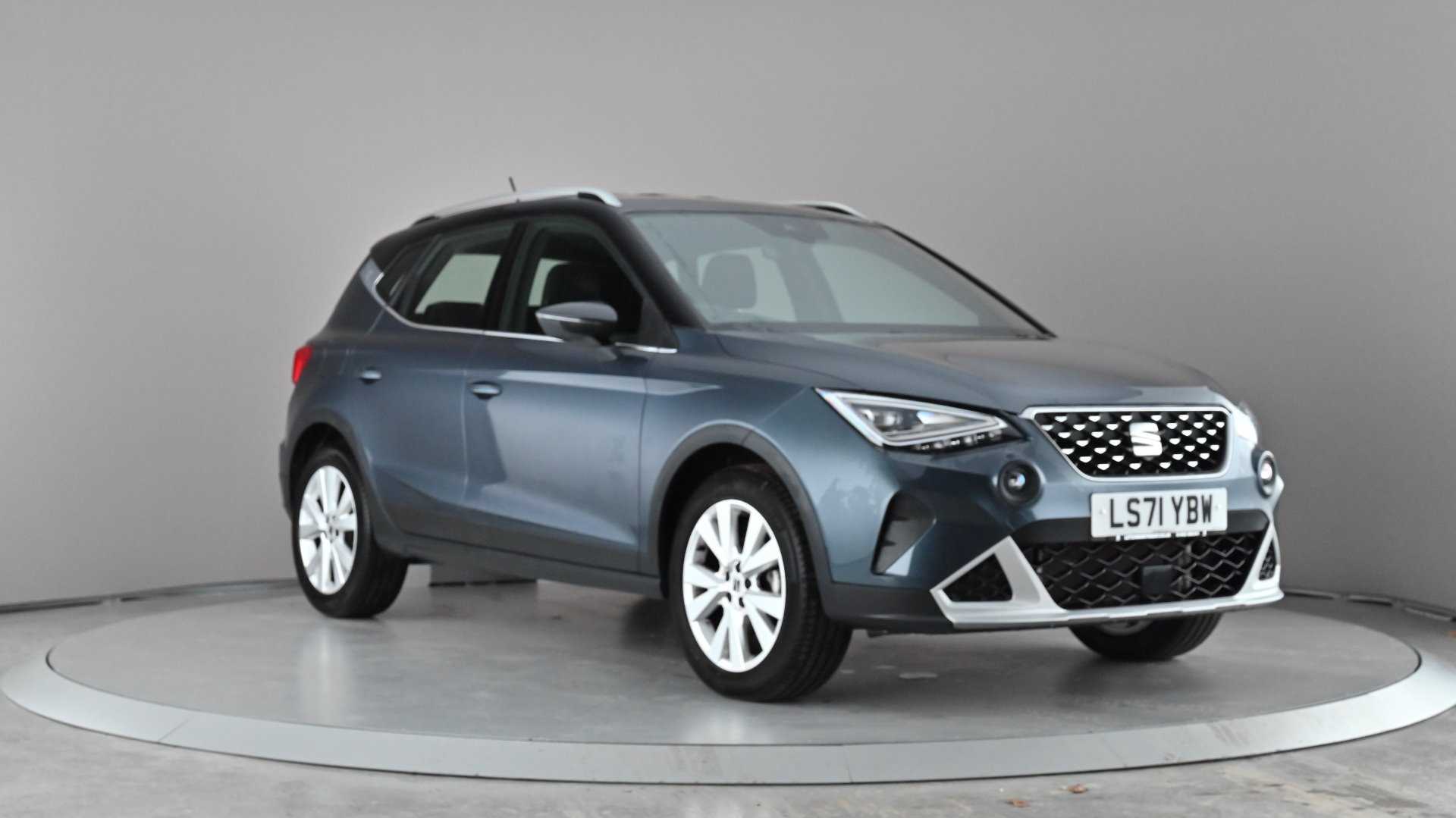 Main listing image - SEAT Arona