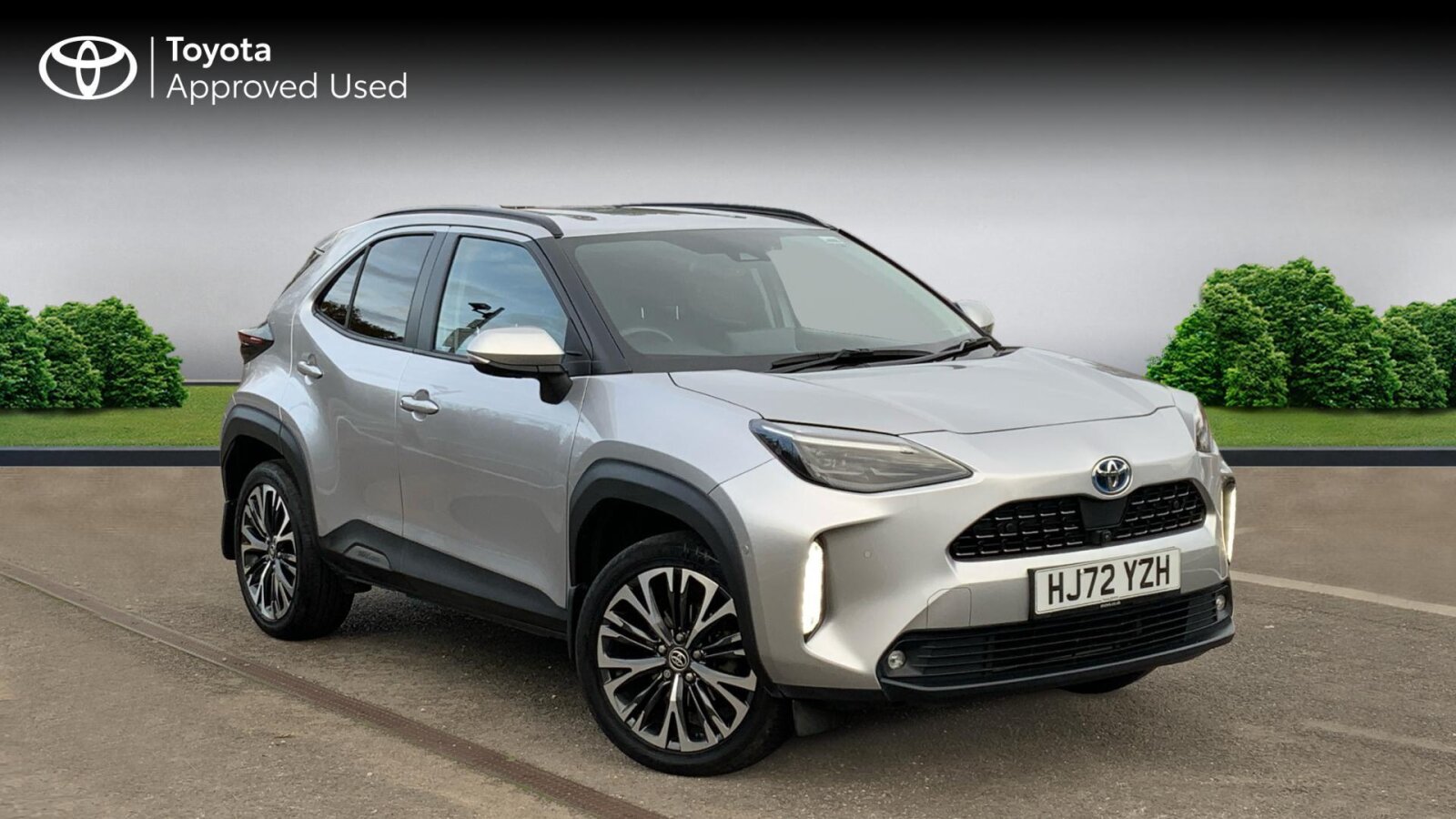 Main listing image - Toyota Yaris Cross