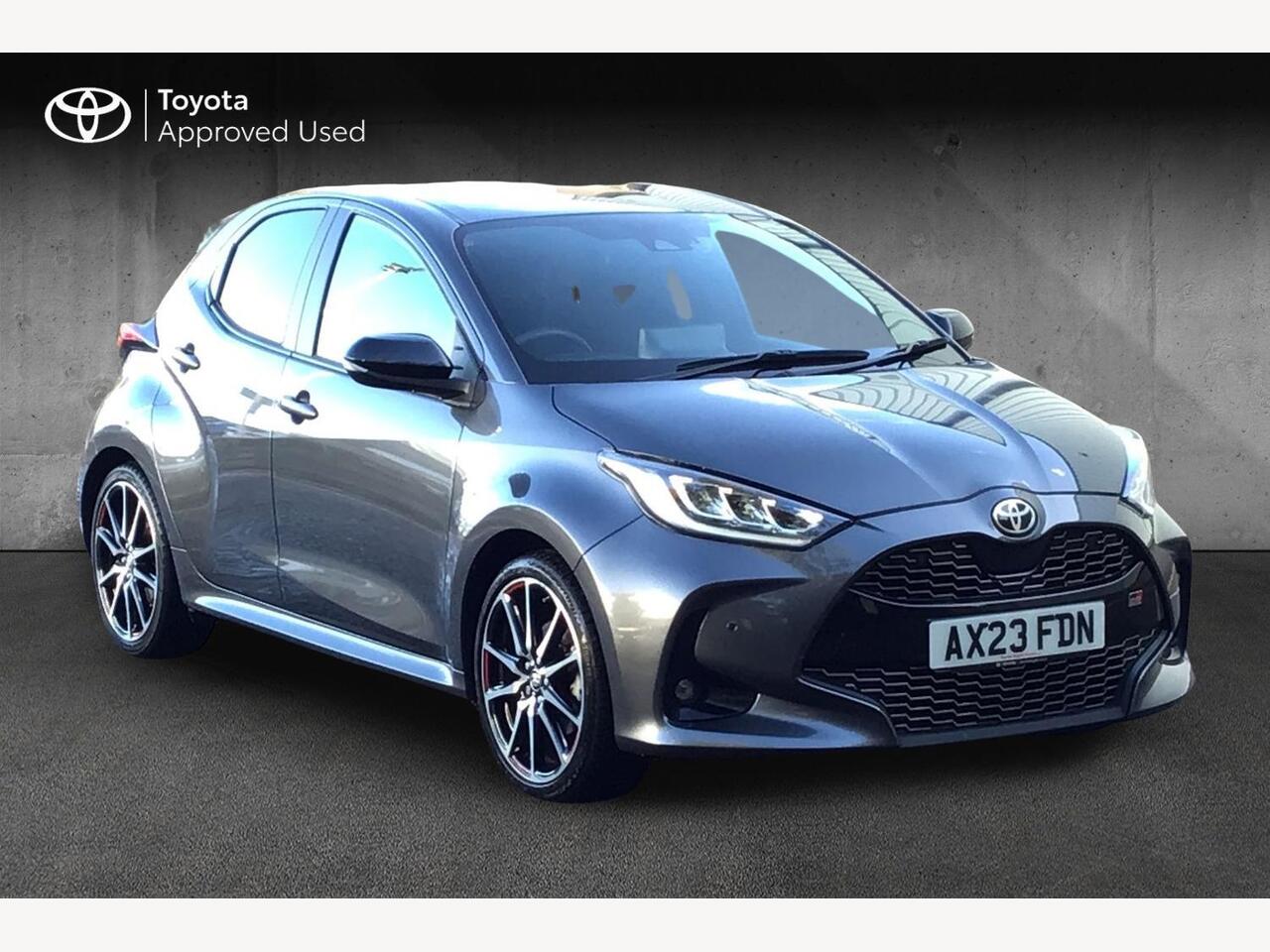 Main listing image - Toyota Yaris