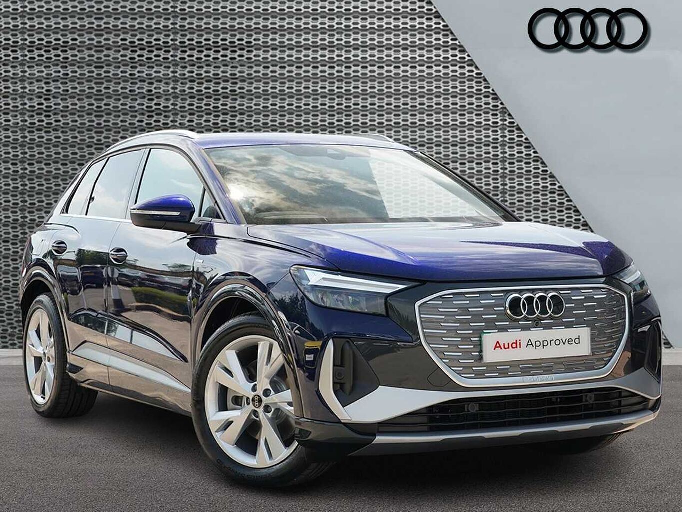 Main listing image - Audi Q4