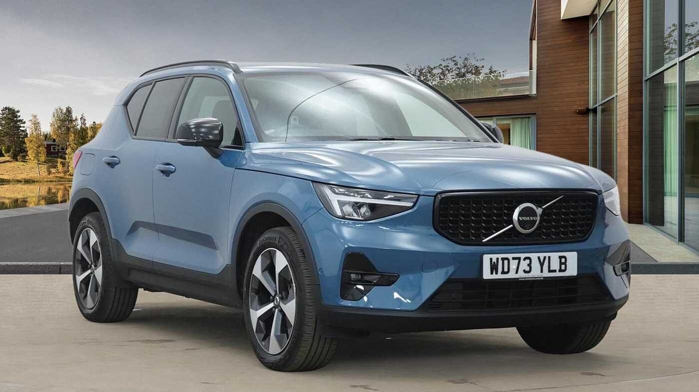 Main listing image - Volvo XC40