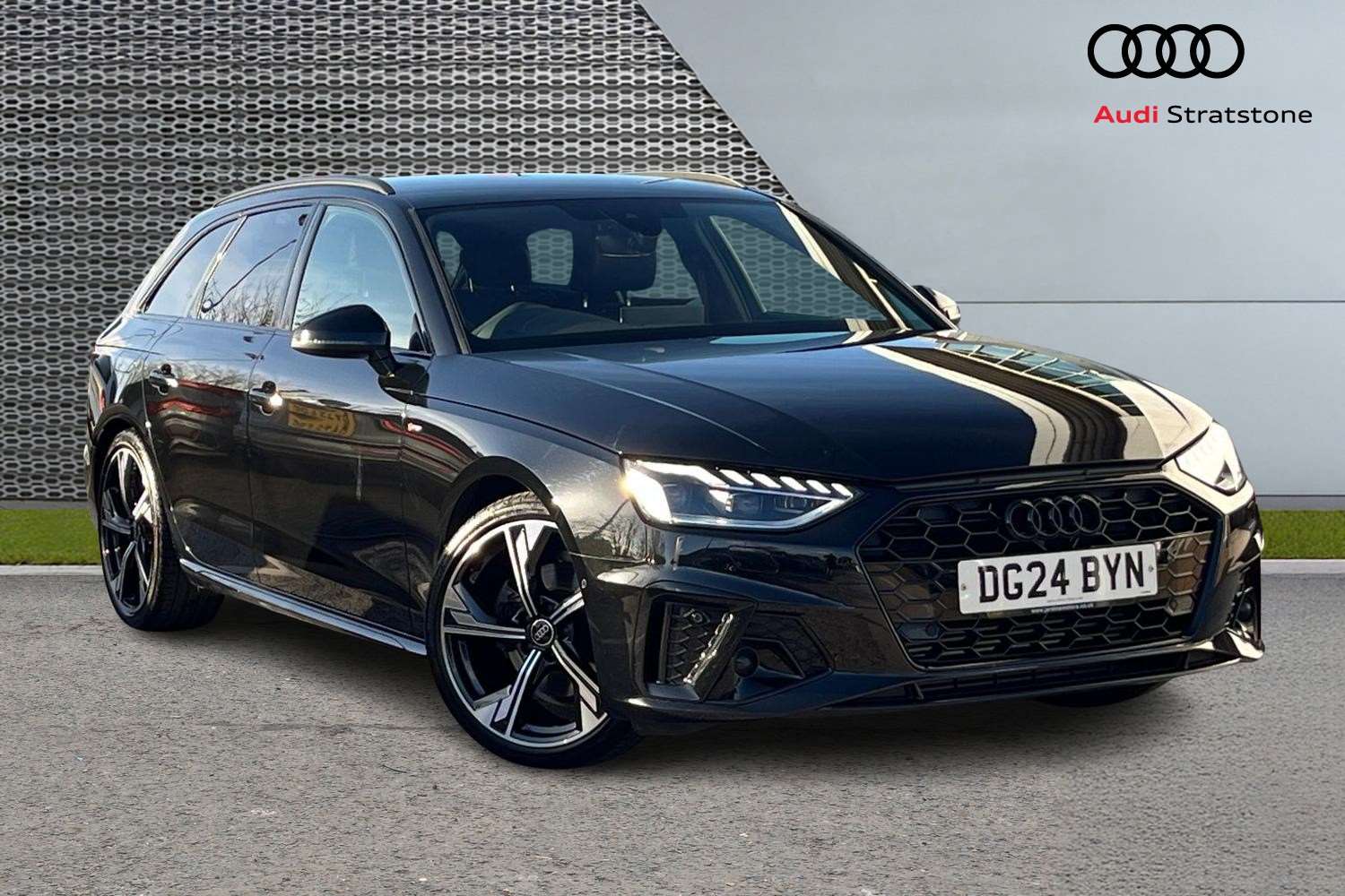 Main listing image - Audi A4 Avant