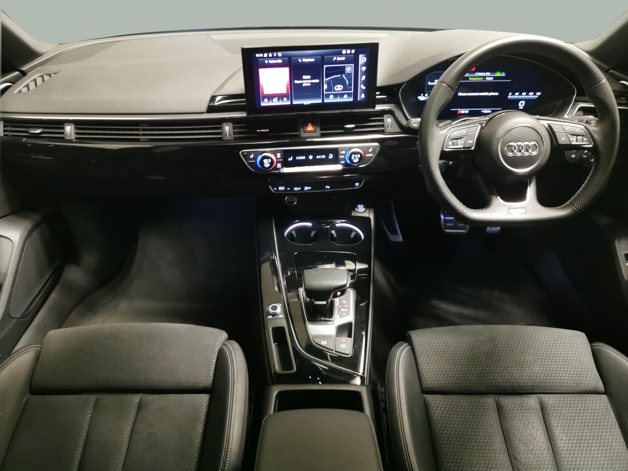 Main listing image - Audi A4 Avant