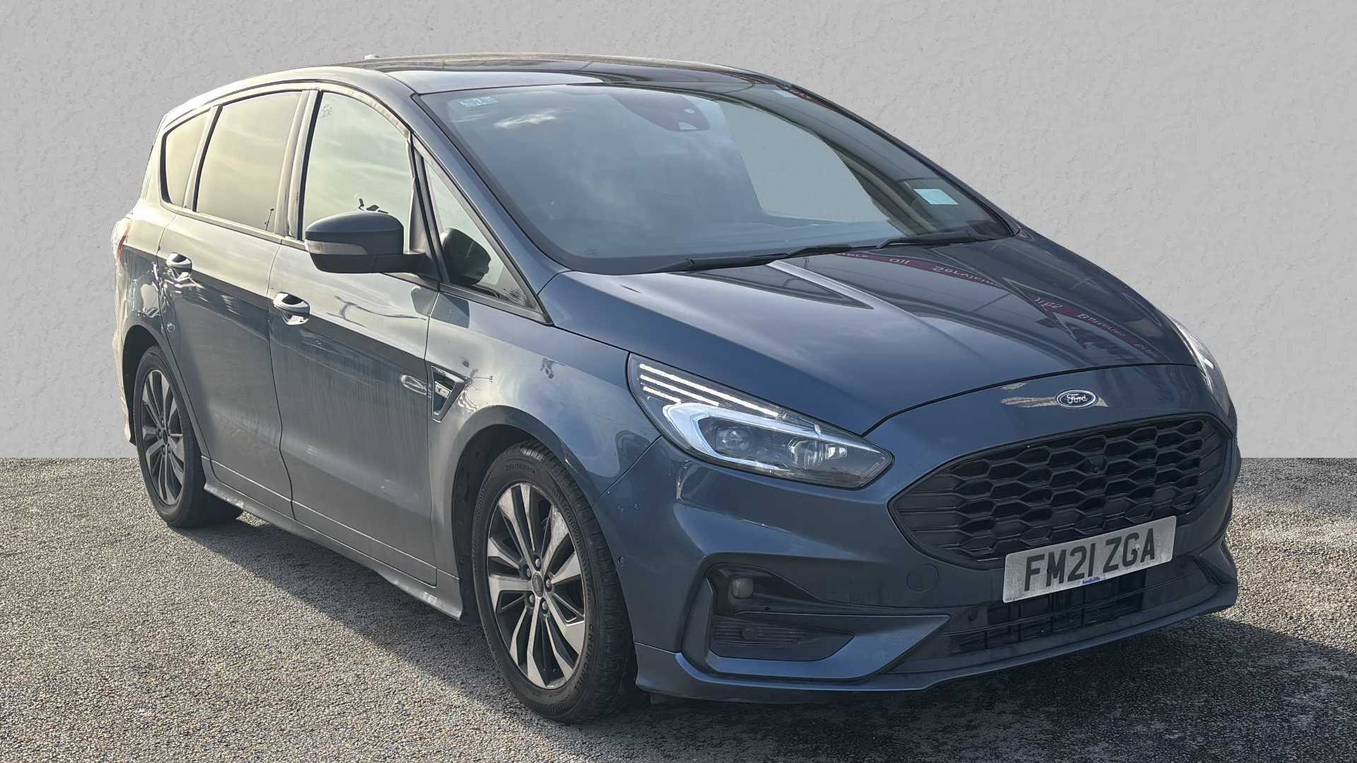 Main listing image - Ford S-MAX