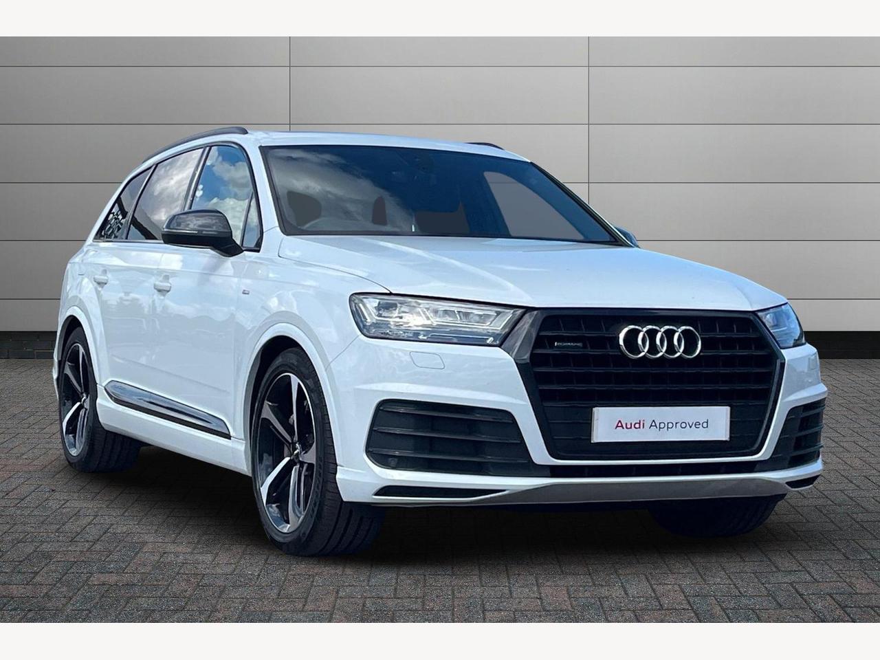Main listing image - Audi Q7