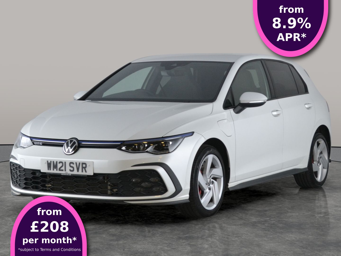 Main listing image - Volkswagen Golf GTE