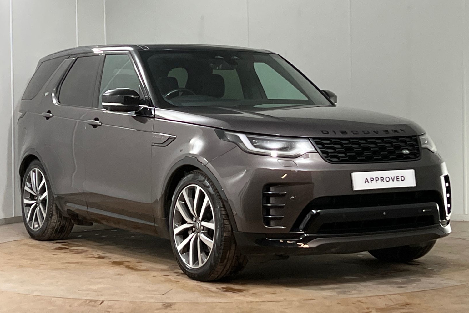 Main listing image - Land Rover Discovery