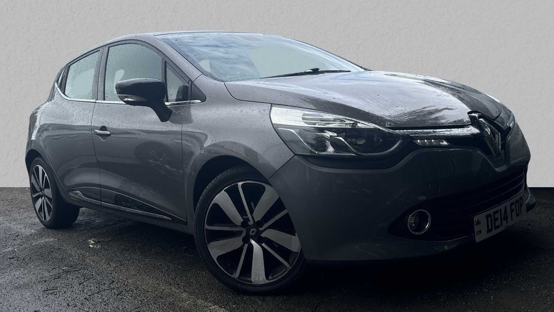 Main listing image - Renault Clio