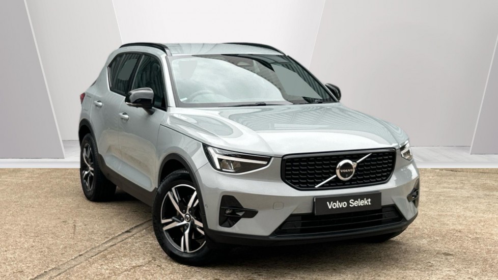 Main listing image - Volvo XC40