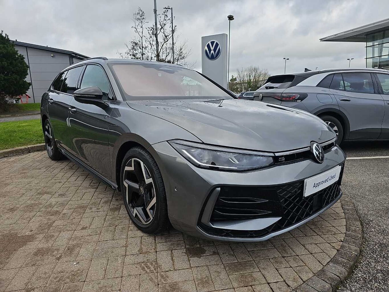 Main listing image - Volkswagen Passat Estate