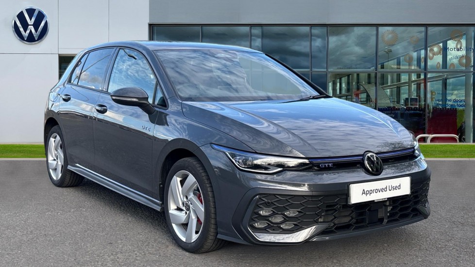 Main listing image - Volkswagen Golf