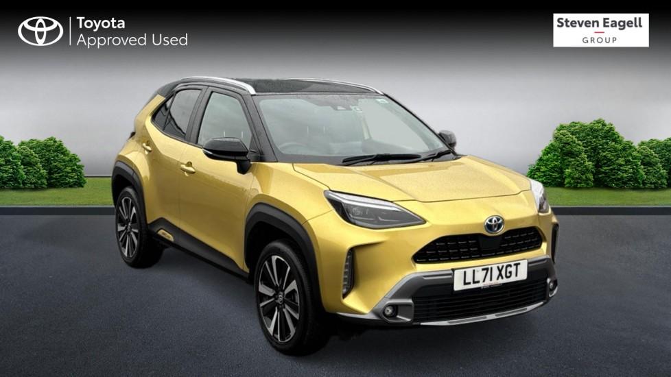 Main listing image - Toyota Yaris Cross