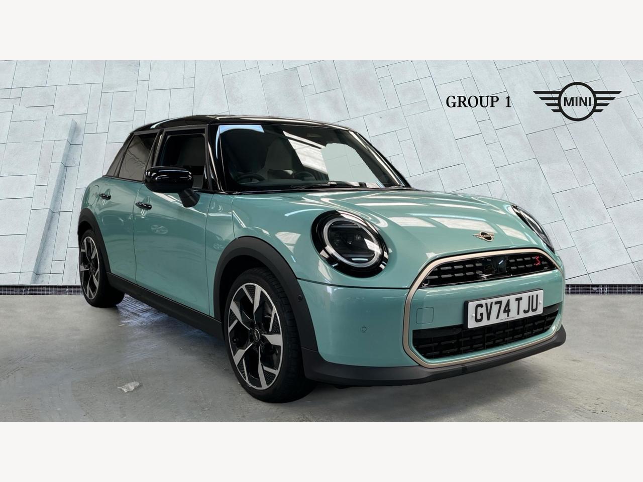 Main listing image - MINI Hatchback 5dr